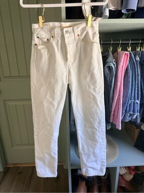 Levi’s White Wedgie Straight Jeans